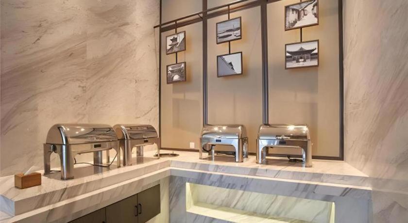 Metropolo Hotel Shijiazhuang Yuhua Wanda Plaza Zewnętrze zdjęcie